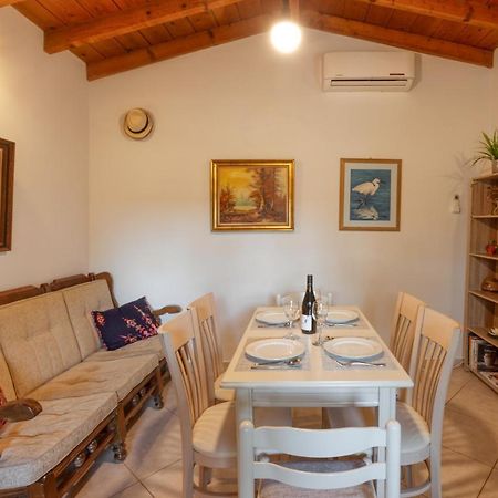 Вилла Alesia'S House Кассиопи Экстерьер фото